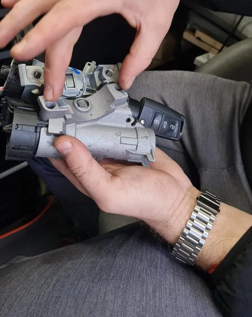 mobile car key cutting